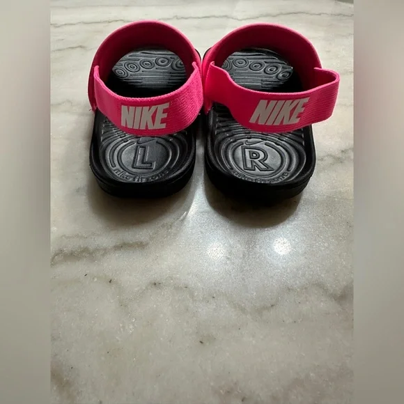 Toddler Nike Slides - Picture 3 of 5